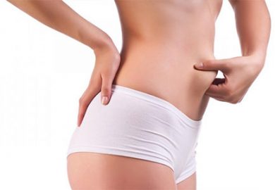 De ce ar trebui să se efectueze liposucția cu chirurgie de întindere abdominală?